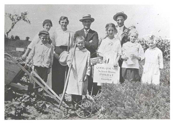 The School Garden Club formed by Alma Klehm (third from left) about 1910